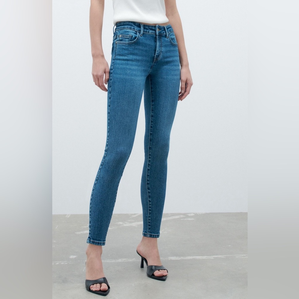 🆕 Zara Skinny Jeans✨👖